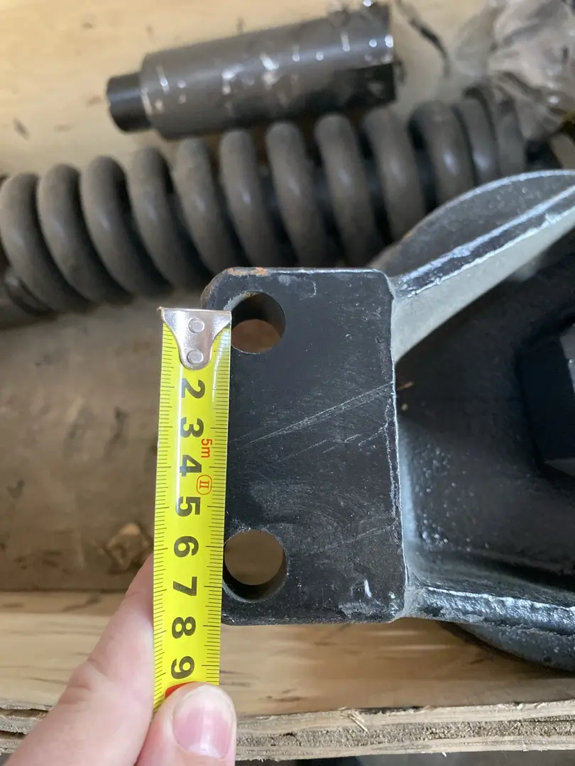 Купить Натяжитель цепи HITACHI ZX240-3 (9243393) по цене от 37 400