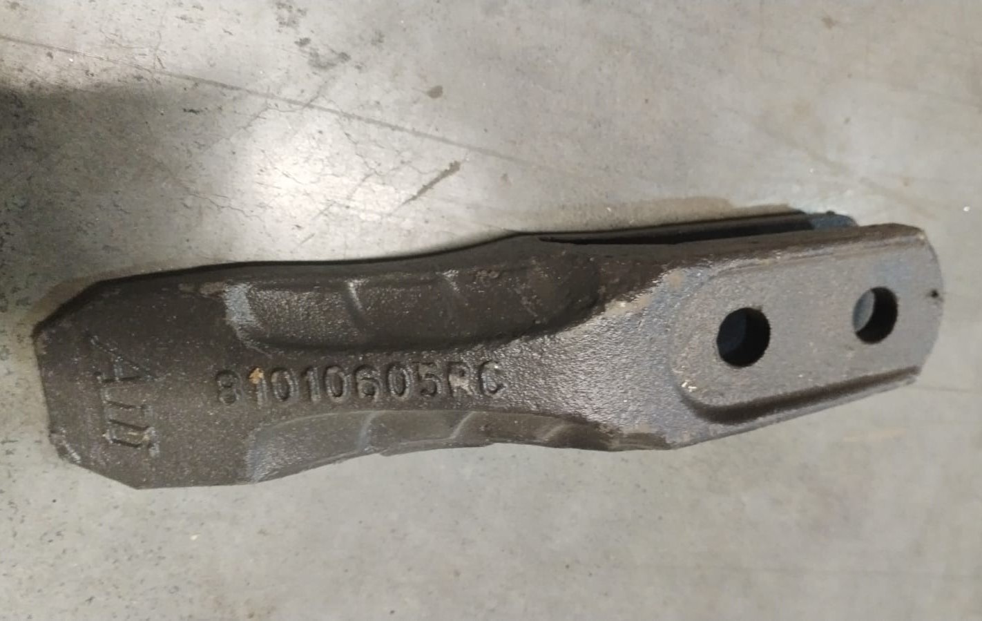 810-10605RC